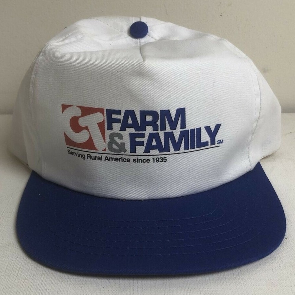 Vintage CT‎ Farm & Family Trucker Hat Snapback Mens adjustable Hat Cap Farmcore